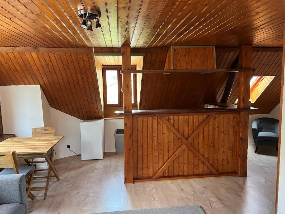 Top Floor Apartment With Mountain Views In The Centre Of Argeles Gazost מראה חיצוני תמונה